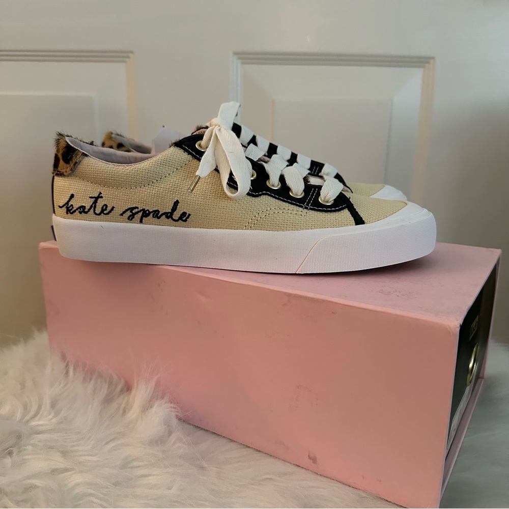 Kate Spade Cream and Black Sneakers Classic Low-Top